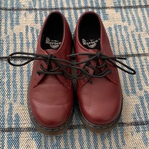 Dr. Martens everly size US 11 like new